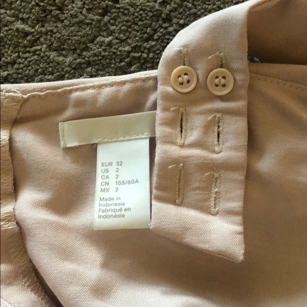 H&M Romper - Picture 4 of 4
